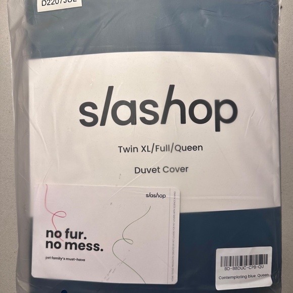 Slashop Queen Duvet and Sheet Set in Blue - Picture 5 of 5